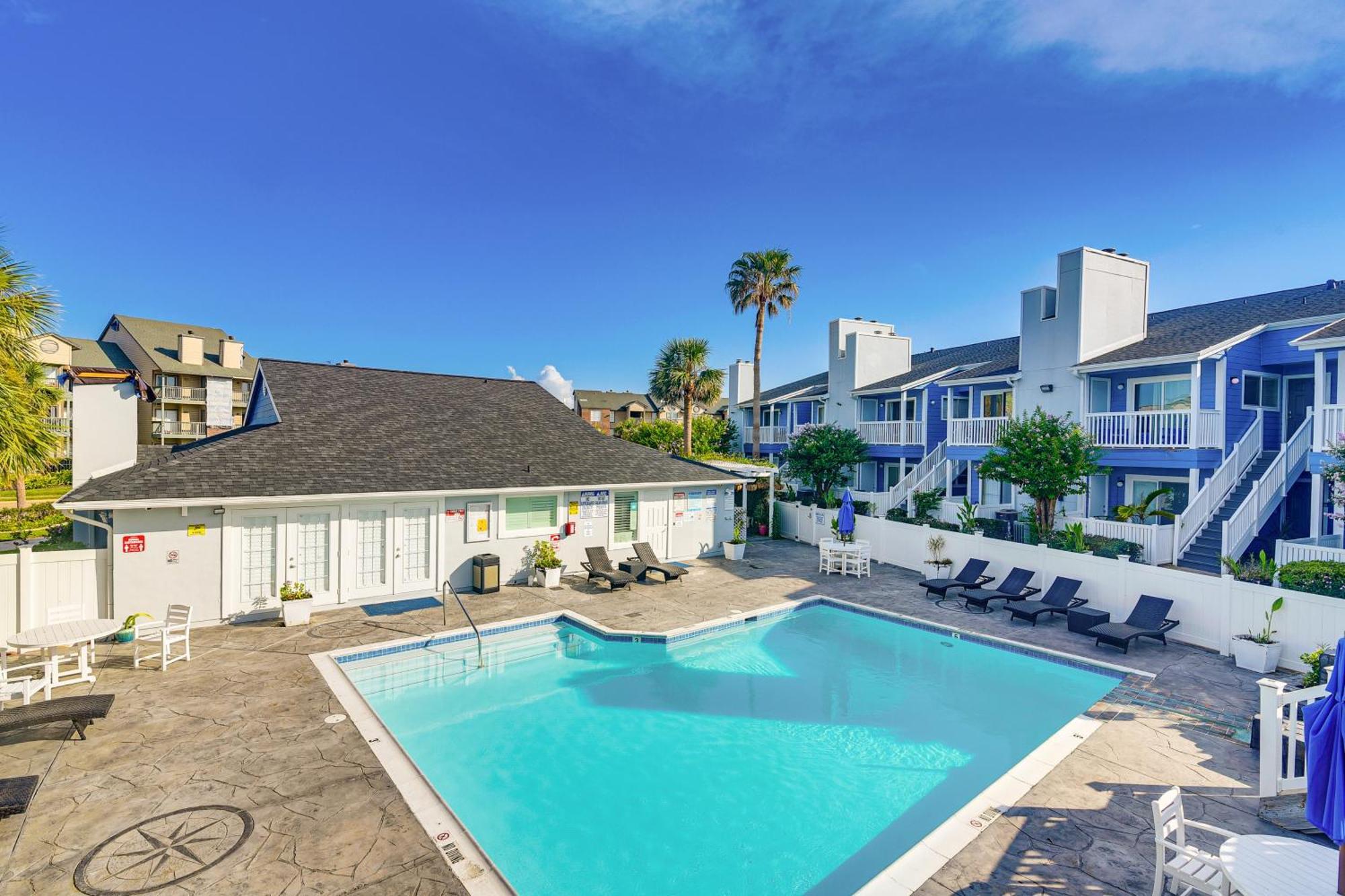 Romantic Galveston Retreat Bay View, Pool Access! Экстерьер фото