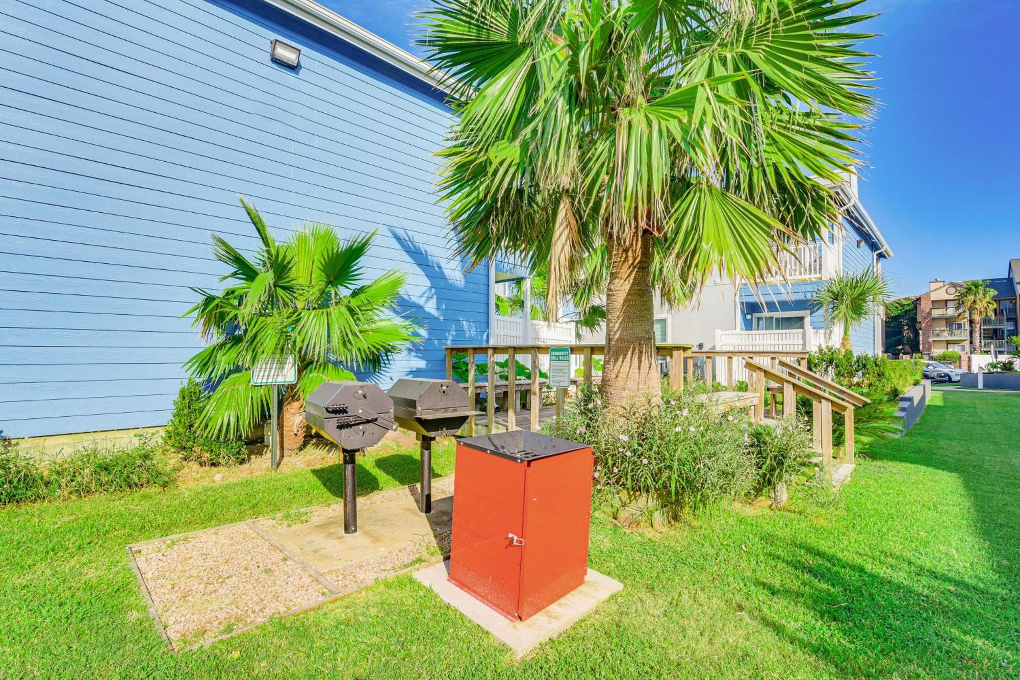 Romantic Galveston Retreat Bay View, Pool Access! Экстерьер фото