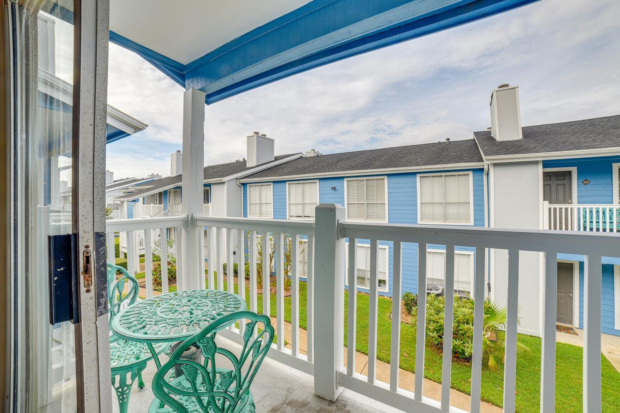 Romantic Galveston Retreat Bay View, Pool Access! Экстерьер фото