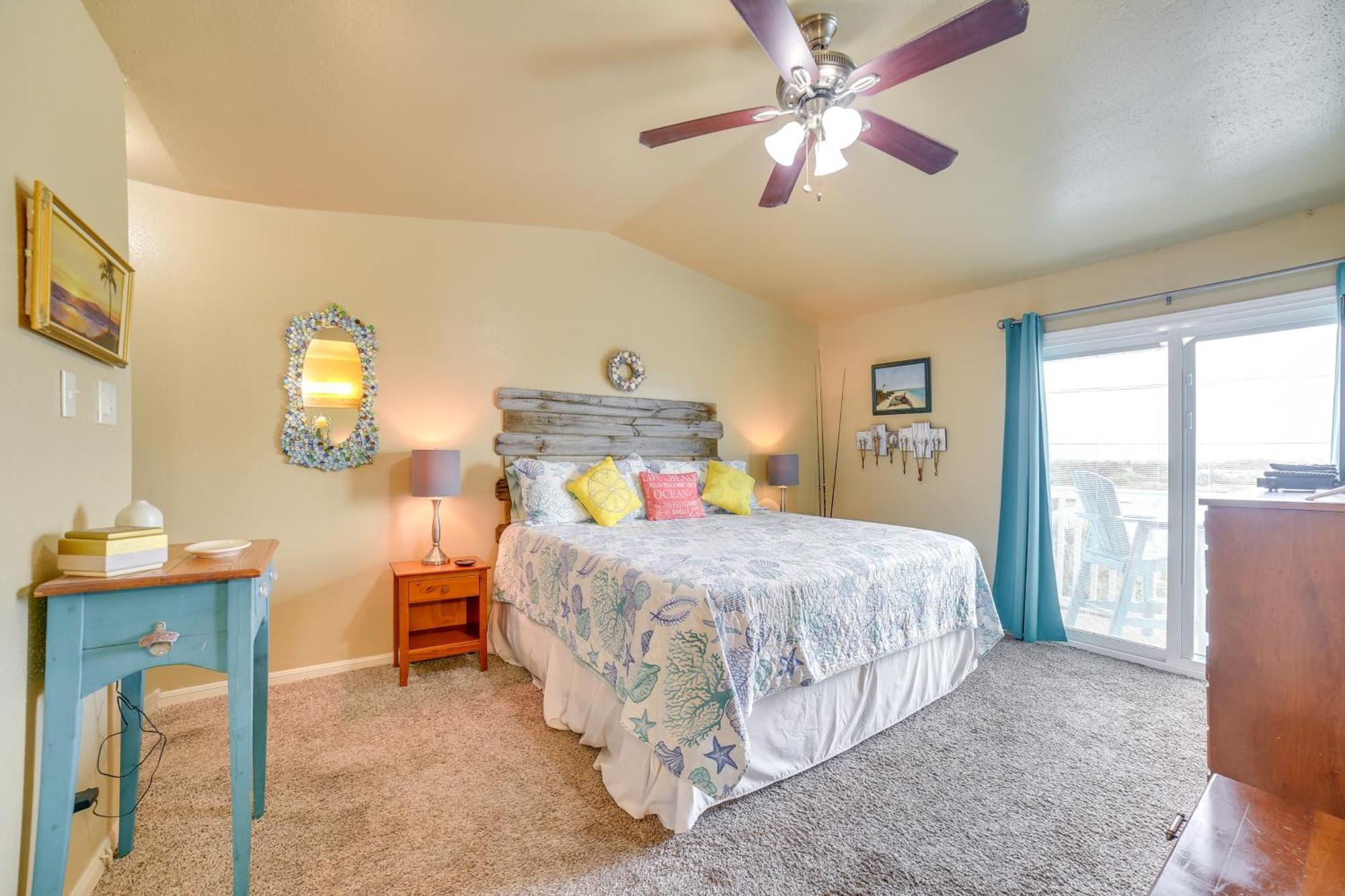 Romantic Galveston Retreat Bay View, Pool Access! Экстерьер фото